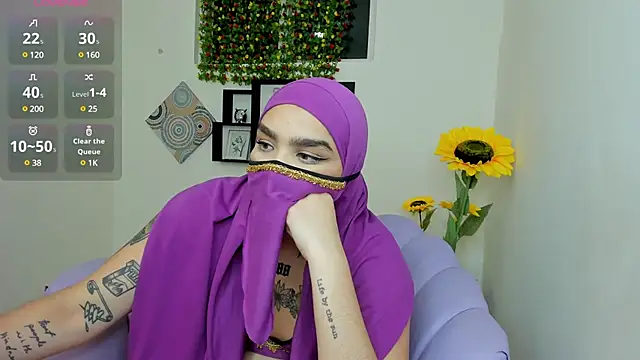 Snapshot of Maissa_Alabi chatting on 03-10-25, 08:45 Maissa Alabi online show from 03-10-25, 08:45