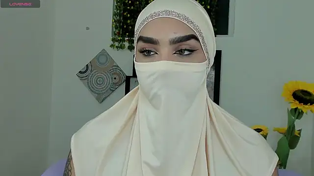 Snapshot of Maissa_Alabi chatting on 09-15-25, 07:25 Maissa Alabi online show from 09-15-25, 07:25