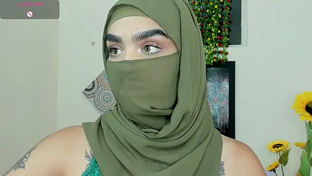 Snapshot of Maissa_Alabi chatting on 09-19-25, 07:36 Maissa Alabi online show from 09-19-25, 07:36