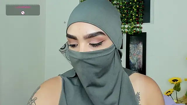 Snapshot of Maissa_Alabi chatting on 09-25-25, 07:39 Maissa Alabi online show from 09-25-25, 07:39