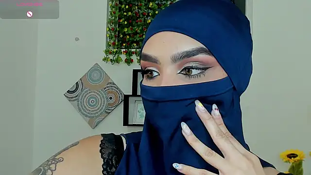 Snapshot of Maissa_Alabi chatting on 09-30-25, 05:07 Maissa Alabi online show from 09-30-25, 05:07