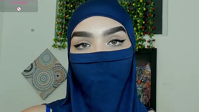 Snapshot of Maissa_Alabi chatting on 10-15-25, 06:19 Maissa Alabi online show from 10-15-25, 06:19