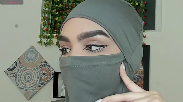 Snapshot of Maissa_Alabi chatting on 10-16-25, 04:30 Maissa Alabi online show from 10-16-25, 04:30