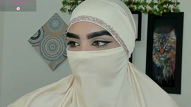 Snapshot of Maissa_Alabi chatting on 10-22-25, 09:47 Maissa Alabi online show from 10-22-25, 09:47