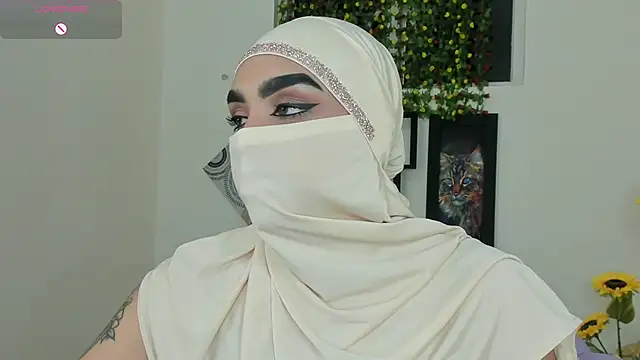 Snapshot of Maissa_Alabi chatting on 11-13-25, 07:02 Maissa Alabi online show from 11-13-25, 07:02