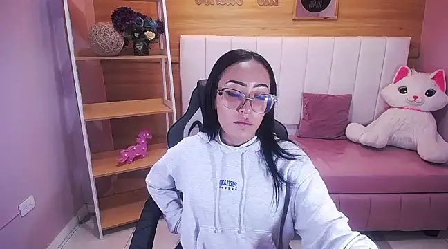 Snapshot of victoria_ricci_a chatting on 02-13-25, 04:39 victoria ricci a online show from 02-13-25, 04:39