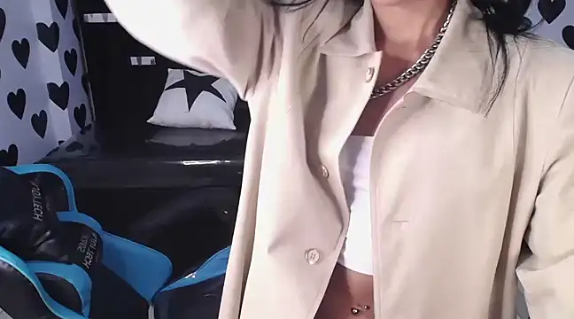 Snapshot of victoria_ricci_a chatting on 02-19-25, 05:49 victoria ricci a online show from 02-19-25, 05:49