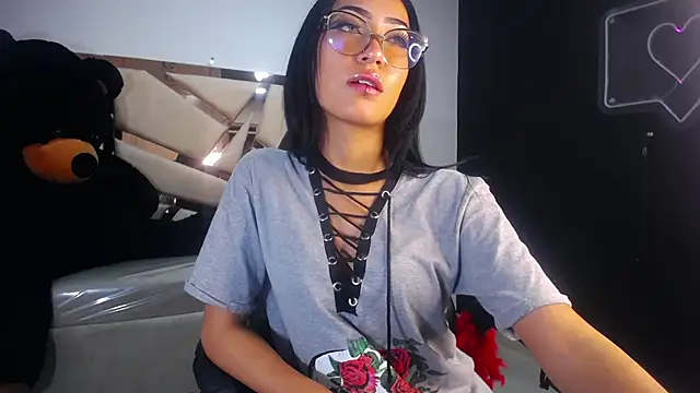 Snapshot of victoria_ricci_a chatting on 03-08-25, 04:39 victoria ricci a online show from 03-08-25, 04:39