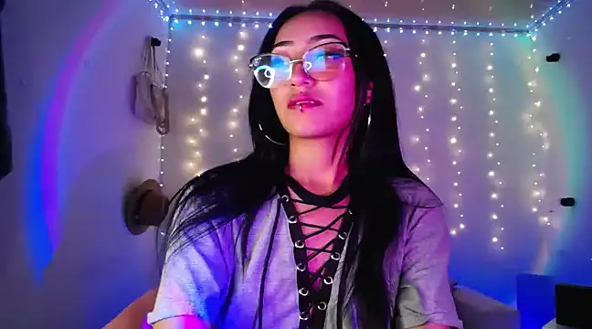 Snapshot of victoria_ricci_a chatting on 03-09-25, 04:16 victoria ricci a online show from 03-09-25, 04:16