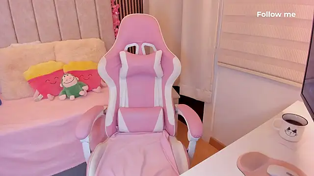 tamy xoo online show from 04-18-26, 08:09