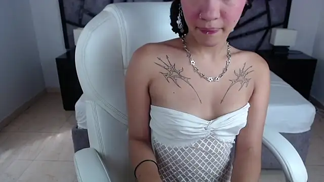 ilitzy cardona online show from 02-17-25, 06:48