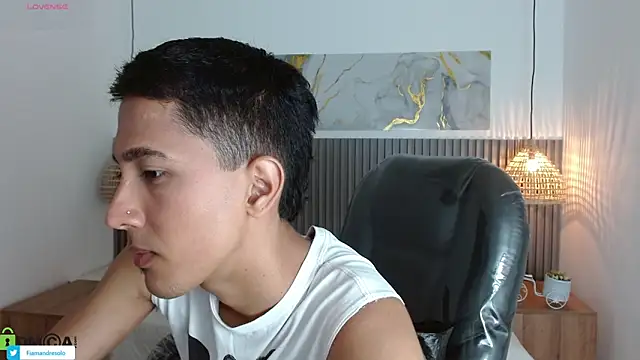 HarolddXL online show from 03-11-26, 01:39