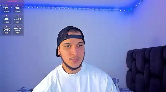 Snapshot of austinoficial chatting on 01-19-25, 12:28 austinoficial online show from 01-19-25, 12:28