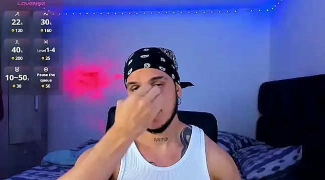 Snapshot of austinoficial chatting on 01-22-25, 02:04 austinoficial online show from 01-22-25, 02:04