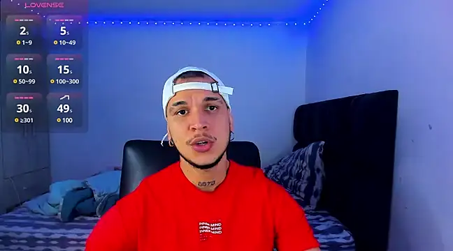 Snapshot of austinoficial chatting on 02-15-25, 01:42 austinoficial online show from 02-15-25, 01:42