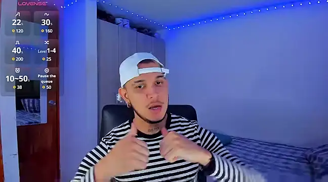 Snapshot of austinoficial chatting on 02-20-25, 09:31 austinoficial online show from 02-20-25, 09:31