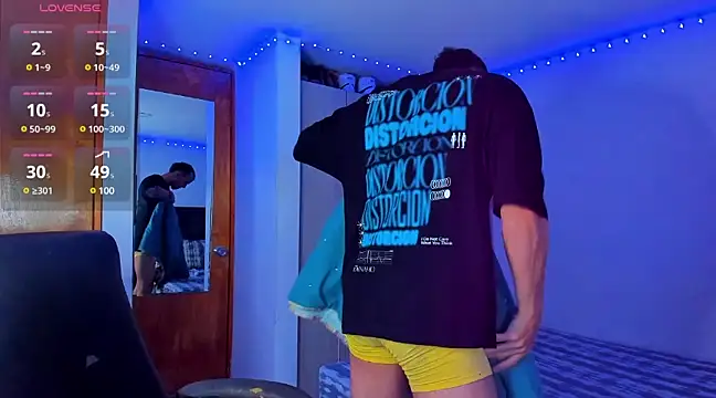 Snapshot of austinoficial chatting on 02-26-25, 02:37 austinoficial online show from 02-26-25, 02:37