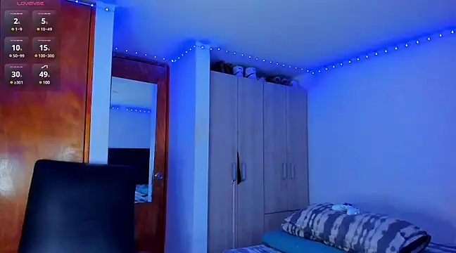 Snapshot of austinoficial chatting on 03-04-25, 01:12 austinoficial online show from 03-04-25, 01:12