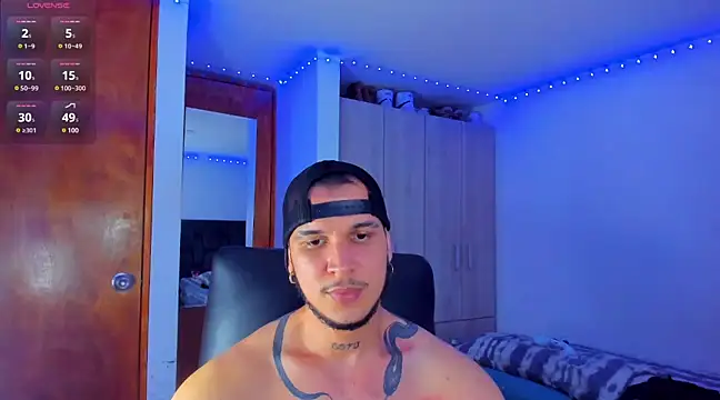 Snapshot of austinoficial chatting on 03-04-25, 07:19 austinoficial online show from 03-04-25, 07:19