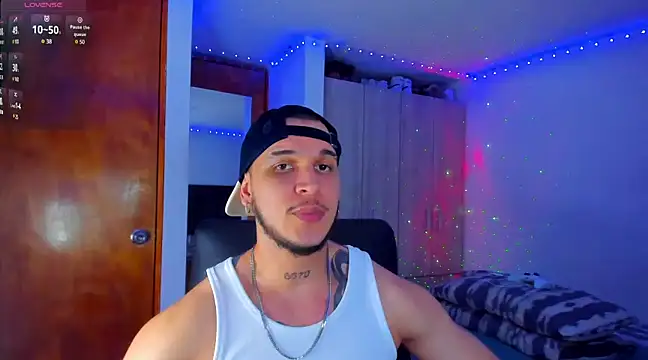 Snapshot of austinoficial chatting on 03-16-25, 05:14 austinoficial online show from 03-16-25, 05:14