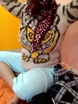 Snapshot of rameshjisex chatting on 11-28-25, 01:08 rameshjisex online show from 11-28-25, 01:08