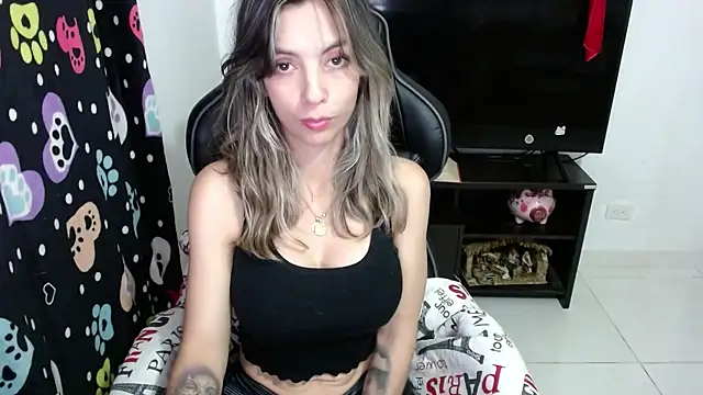 Snapshot of Princezzlove3 chatting on 01-15-25, 10:13 Princezzlove3 online show from 01-15-25, 10:13