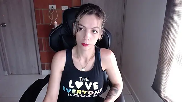 Snapshot of Princezzlove3 chatting on 03-01-25, 02:34 Princezzlove3 online show from 03-01-25, 02:34