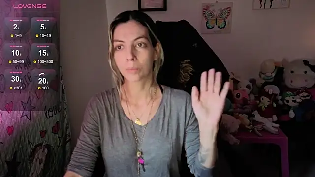 Snapshot of Princezzlove3 chatting on 09-12-25, 04:51 Princezzlove3 online show from 09-12-25, 04:51