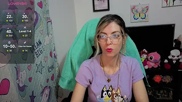 Snapshot of Princezzlove3 chatting on 09-25-25, 12:25 Princezzlove3 online show from 09-25-25, 12:25