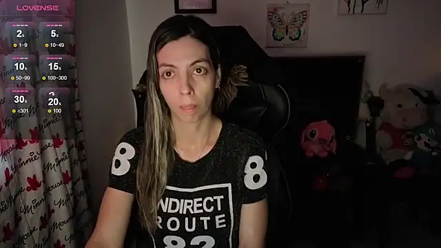 Snapshot of Princezzlove3 chatting on 10-04-25, 03:10 Princezzlove3 online show from 10-04-25, 03:10