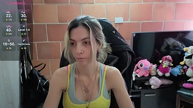 Snapshot of Princezzlove3 chatting on 10-07-25, 05:43 Princezzlove3 online show from 10-07-25, 05:43