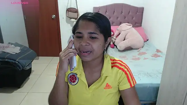 july-feria online show from 11-18-25, 10:25