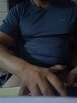 xxxsmartboyxxx online show from 04-07-26, 07:14