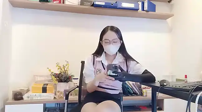 Lush-Office online show from 02-15-25, 12:15