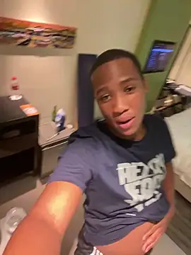 snotLoud online show from 02-19-25, 09:36