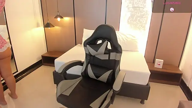 lilly ass  online show from 09-12-25, 12:27