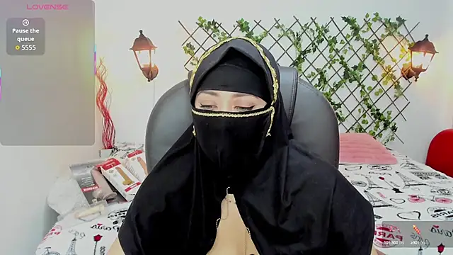 zahra Jalid online show from 10-15-25, 09:15