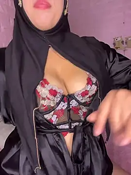 zahra Jalid online show from 03-25-26, 01:22