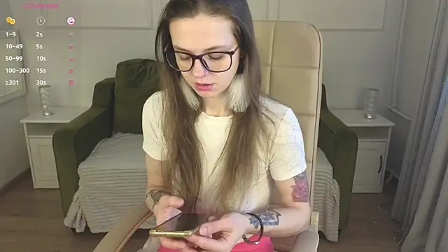 Iriss Miller online show from 02-21-25, 12:28