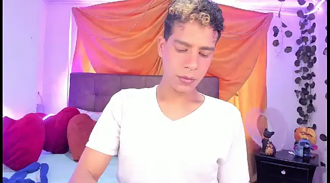 Ethan Boyy online show from 03-20-25, 07:25