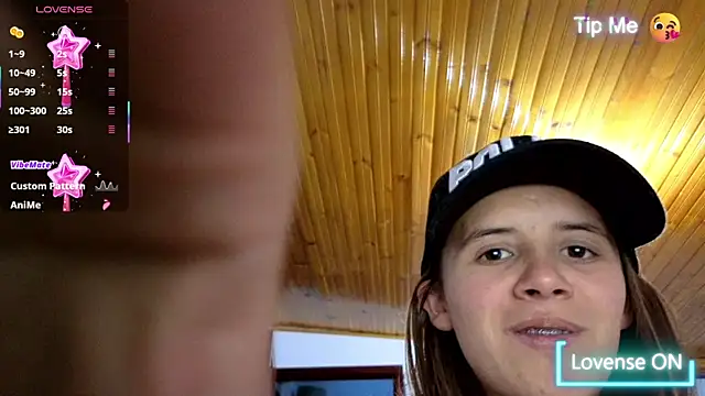 SexLaura  online show from 01-28-25, 11:17