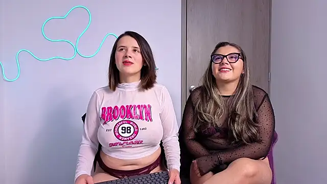SexLaura  online show from 04-30-26, 11:20