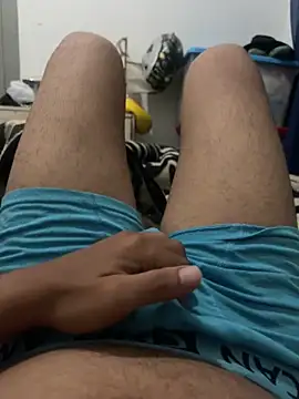 Snapshot of alejo5288 chatting on 05-23-26, 03:23 alejo5288 online show from 05-23-26, 03:23