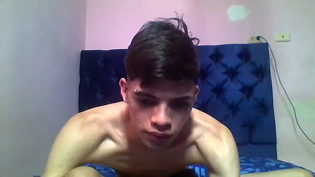 Latinos 2001 online show from 04-07-26, 03:12