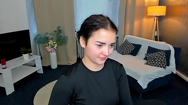 Snapshot of AmeliaLoveee chatting on 01-18-25, 02:33 AmeliaLoveee online show from 01-18-25, 02:33