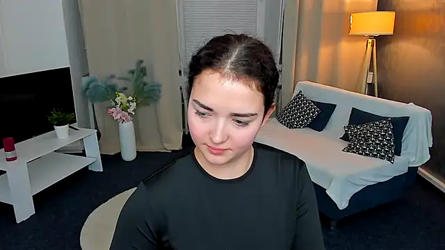 Snapshot of AmeliaLoveee chatting on 01-19-25, 05:49 AmeliaLoveee online show from 01-19-25, 05:49