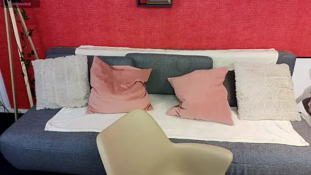 Snapshot of AmeliaLoveee chatting on 01-31-25, 02:17 AmeliaLoveee online show from 01-31-25, 02:17