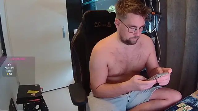 justinitt online show from 02-11-25, 09:03