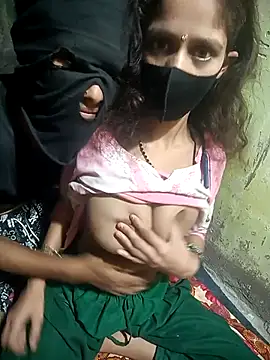 Snapshot of Anjalixxxx chatting on 09-09-25, 10:42 Anjalixxxx online show from 09-09-25, 10:42