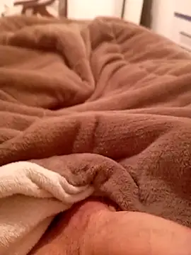 Snapshot of kzzix chatting on 10-17-25, 11:18 kzzix online show from 10-17-25, 11:18